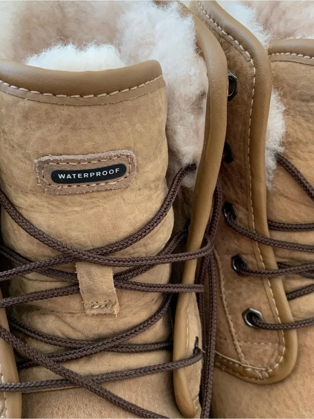 Ugg Leather Shearling Sheepskin Laces Beige Shabby Boots US 11